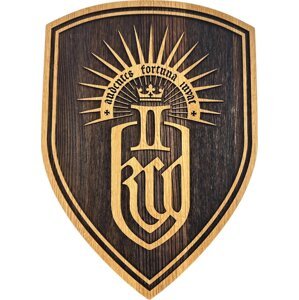 Kingdom Come: Deliverance 2 – malý drevený štít na stenu (14 × 20 cm)