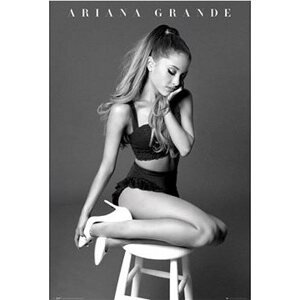 Ariana Grande Sit